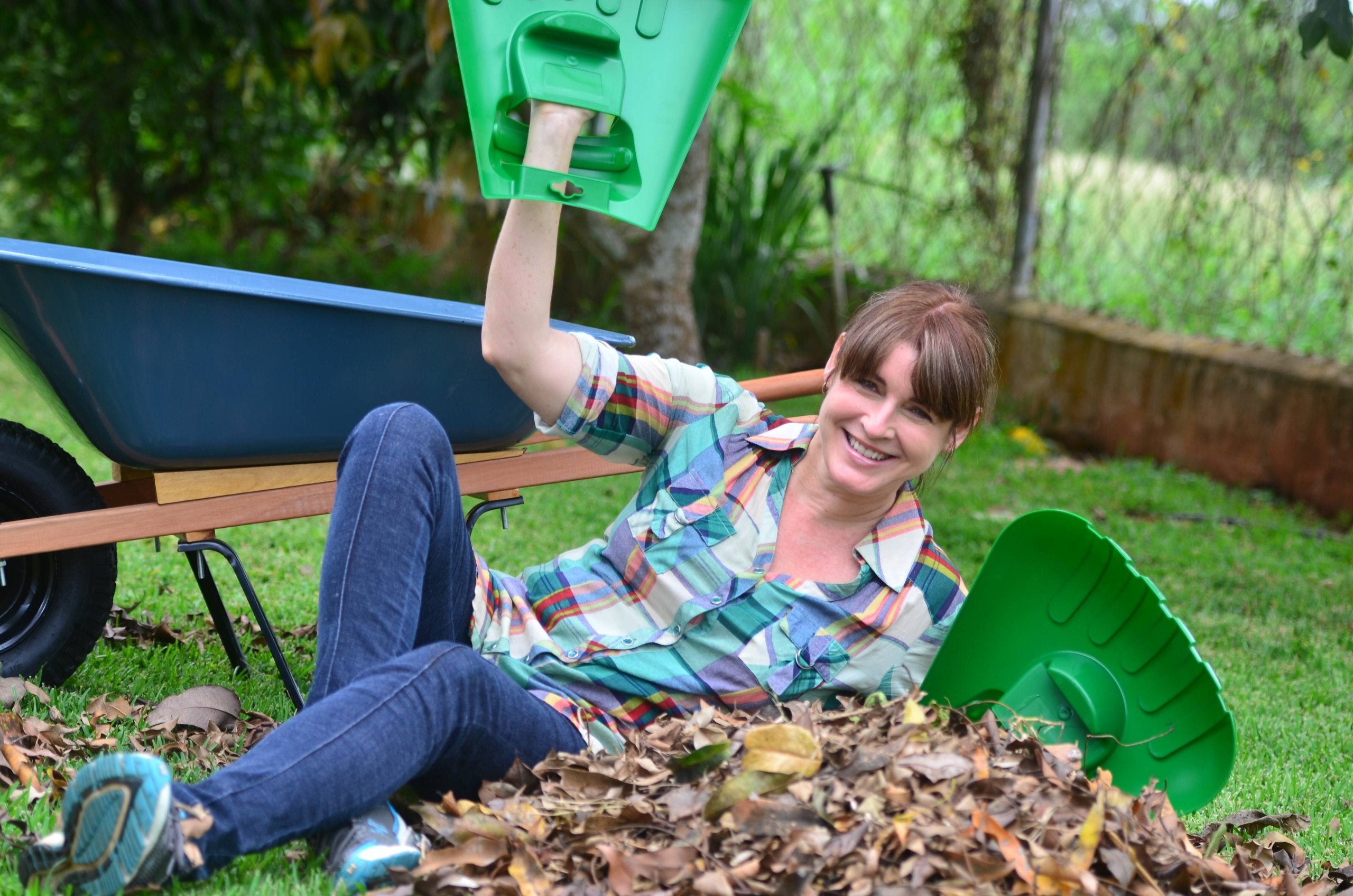 GARDEASE ReLeaf Leaf Scoops: Ergonomic, Large Hand Held Rakes for Fast Leaf & Lawn Grass Removal