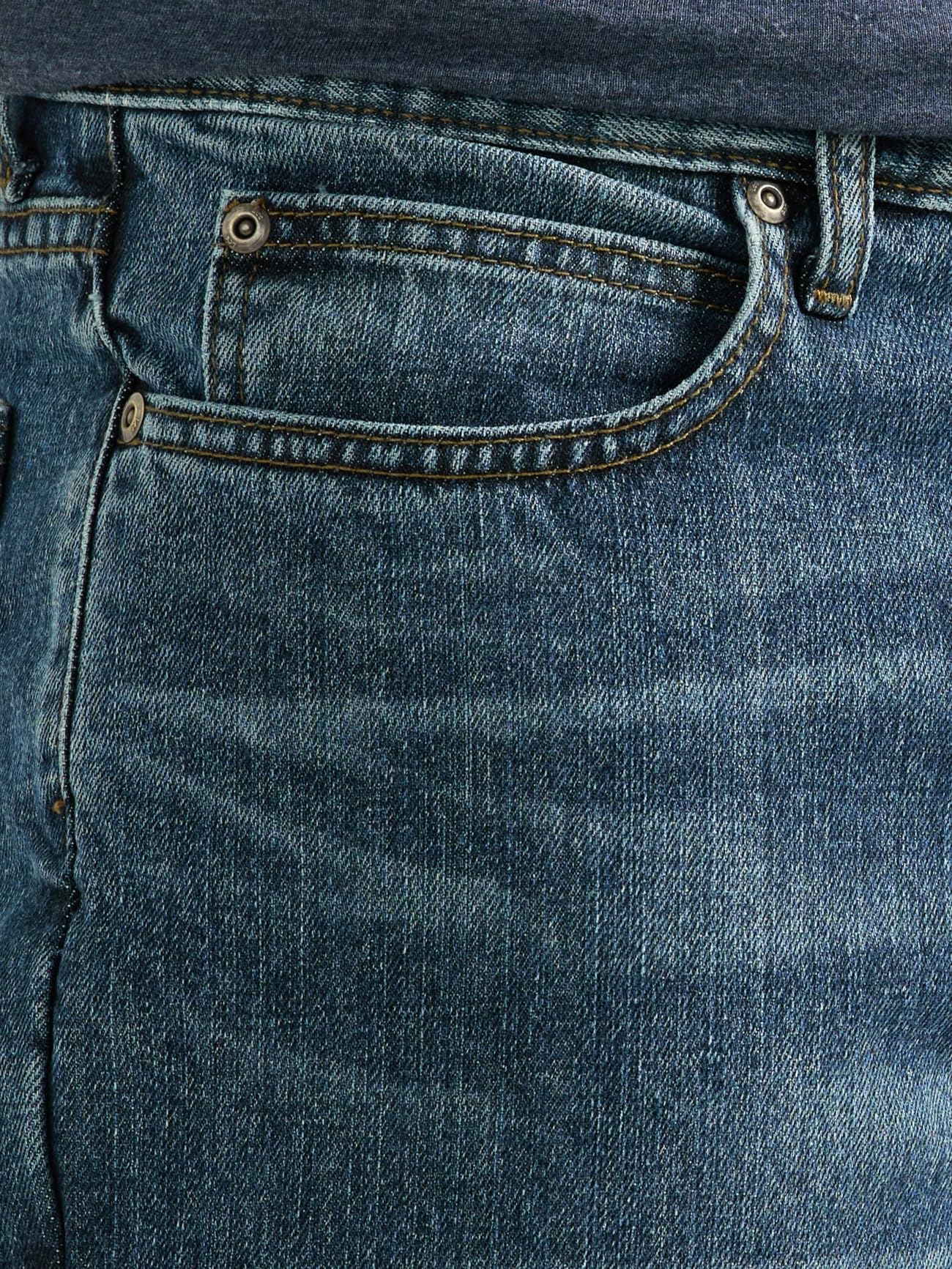 Lee Men's Legendary Relaxed Straight Jean, Lieutenant, 33W x 30L