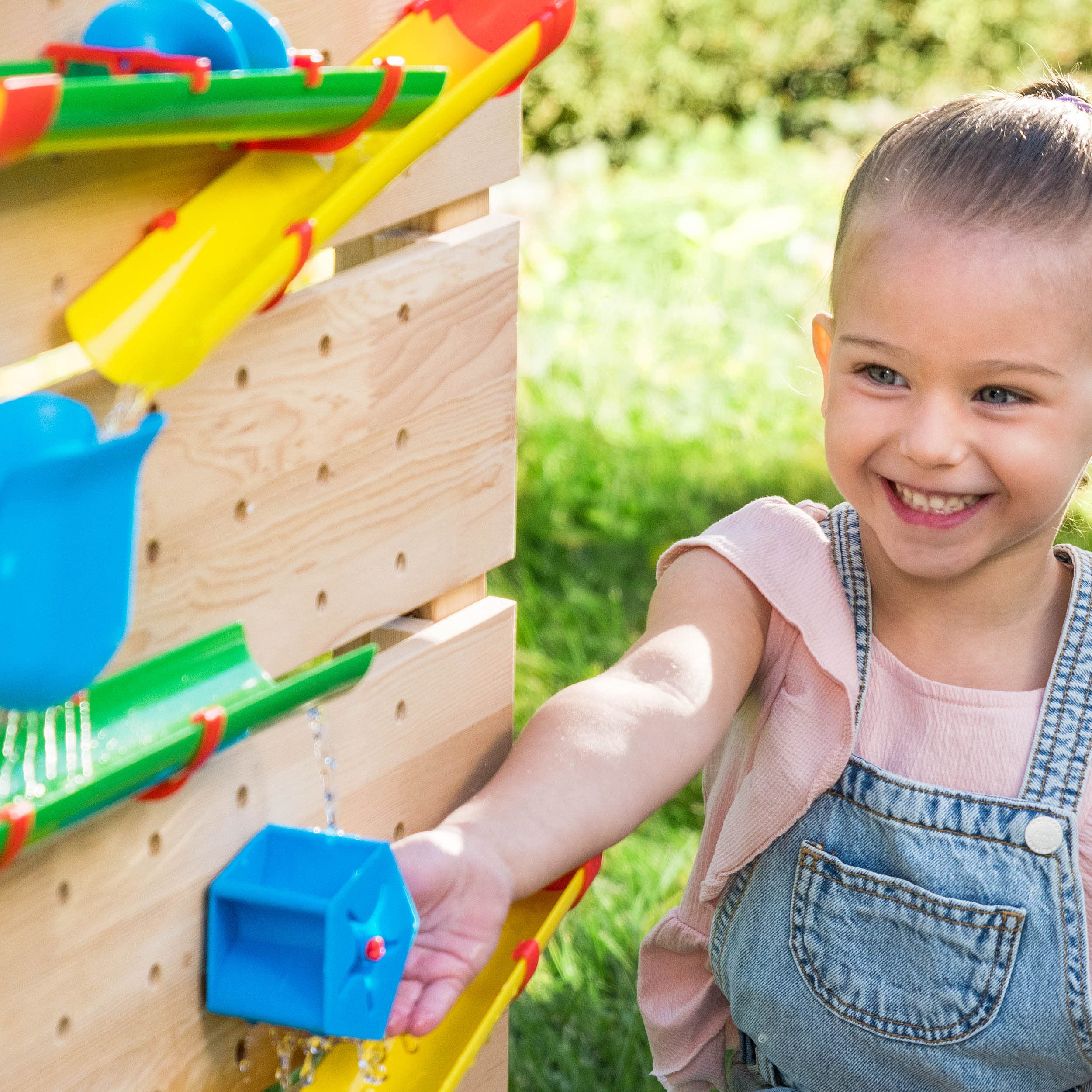 Board Masters Waterwall Sensory Water Table | Wooden Waterfall Play Table with 27 Accessories | Educational Toy for Kids Ages 3+