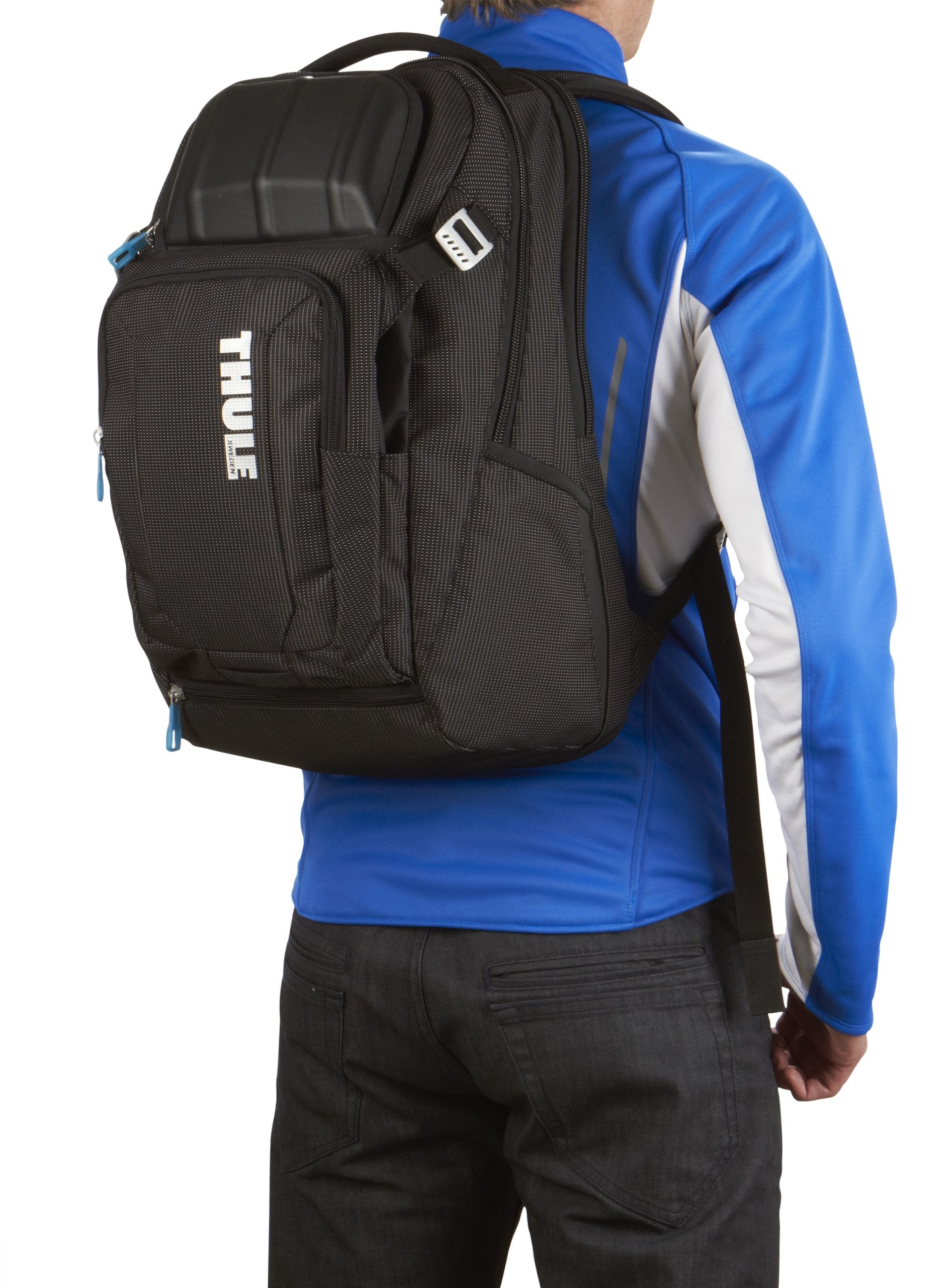 Thule Crossover 32L Backpack - 15inch MacBook Pro / 15.6inch PC/Tablet compatible - Crush proof sunglass/tech pocket - Travel backpack - Carry on sized backpack,Black