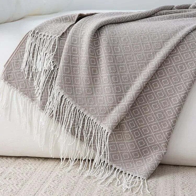 Diamond Lattice Fringe Throw Blanket