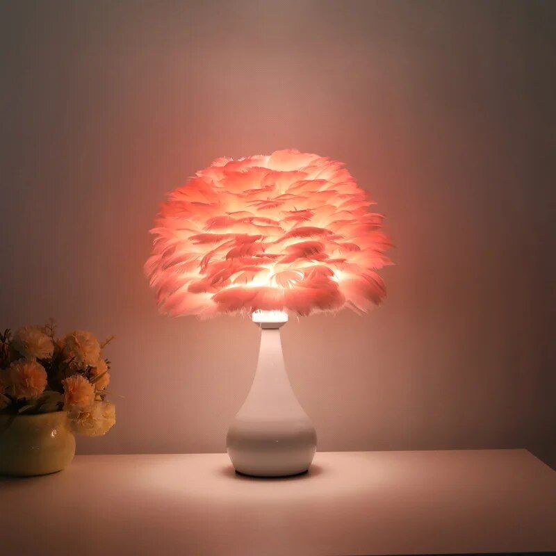 Chic White Feather LED Table Lamp - Fashionable Modern Decor for Bedroom & Living Room