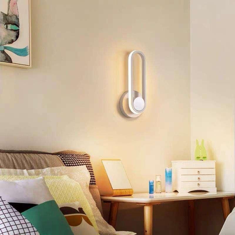 Modern 12W Adjustable Touch Wall Lamp