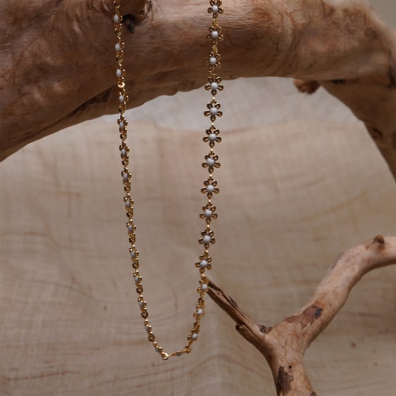 Daisy Choker Necklace