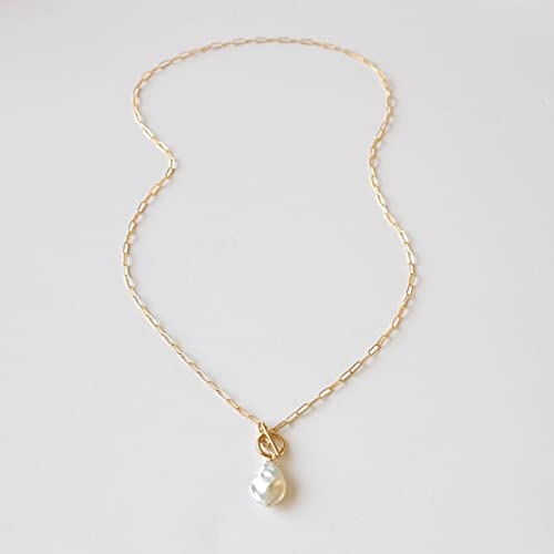 Awvialy Dainty Gold Necklace for Women, 14K Gold Plated Small Pearl Necklace Cute Pearl Pendant Necklace Handmade Pearl Choker Necklace SImple Necklaces for Women Trendy Gold Jewelry for Women Gifts