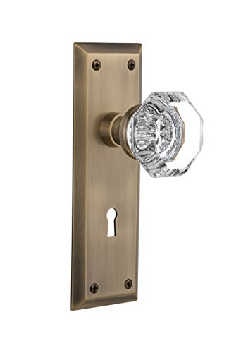 Nostalgic Warehouse New York Plate with Keyhole Waldorf Crystal Knob, Passage - 2.375", Antique Brass