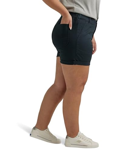Lee Women's Legendary High Rise Relaxed Fit Rolled Short, Black, 2 Reg