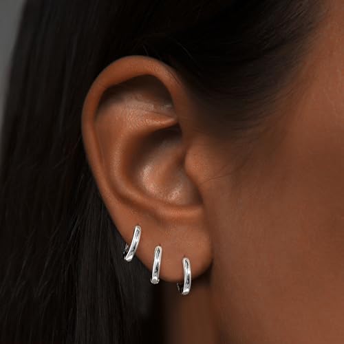 Gokeey Small Cartilage Hoop Earrings Set for Women，Cute Huggie helix hoop earring for Women，Hypoallergenic Silver Titanium Earring Sets for Multiple Piercing Jewelry Gift (THK 1.6MM)