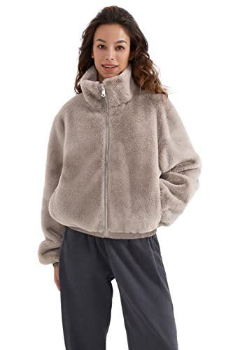 Orolay Women's Faux Fur Winter Jacket Zip Up Sherpa Coat Fuzzy Fleece Cropped Jacket Grey Xsmall