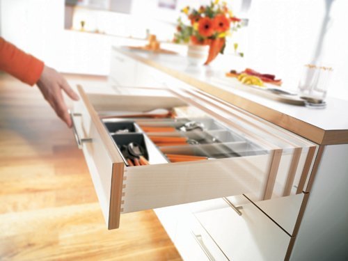 Bundle - 18" BLUM TANDEM Drawer Slides with BLUMOTION. Includes Slides 563H, Locking Devices, Rear Mounting Brackets, Screws and Instructions.