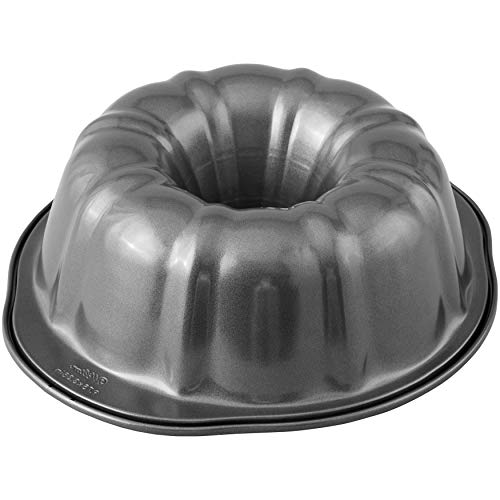 Wilton Perfect Results Premium Non-Stick 9-Inch Fluted Tube Cake Pan, Set of 2