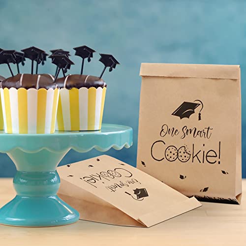 Fuutreo 200 Pcs Graduation Favor Bags Bulk Kraft Paper Treat Bags Congrats Grad Oilproof Brown Paper Bags One Smart Cookie Bags for 2024 Graduation Party Bakery Cookies Snacks Sandwiches Supplies