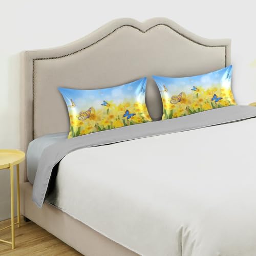 Fall Maple Leaves Satin Pillowcase Silk Pillow Cases for Hair and Skin Autumn Leaf Slipping Body Pillow Cover with Envelope Closur Standard Size 20x26 Pillowcase Decor for Kids Girls Boys Women Men