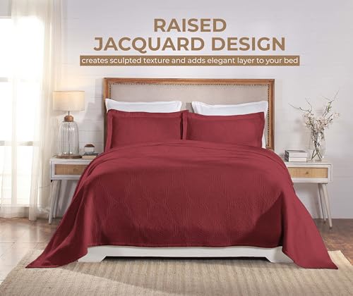 Superior Cotton 2-Piece Bedspread Set, Home Bed Decor, Warm Bedding, 1 Oversized Bedspread, 1 Pillow Sham, Medium Weight Blanket, Medallion Scroll, Matelasse Woven, Victory Collection, Twin, Garnet