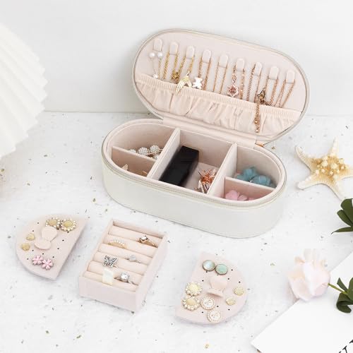 DesignSter Travel Jewelry Box, Velvet Small Jewelry Boxes, Travel Jewelry Case for Women Girls, Travel Jewelry Organizer for Rings Earrings Necklaces Bracelets (Beige)