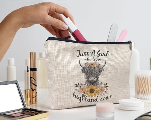 IWXYI Highland Cow Bag,Highland Cow Gifts,Cow Toiletry Bag,Just a Girl Who Loves Highland Cow Makeup Bag,Highland Cow Make Up Bag Zipper Pouch Travel Toiletry Bag,Highland Cow Lover Gifts