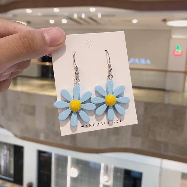 Daisy Earrings Daisy Flower Earrings for Women Acrylic Yellow Flower Daisy Dangle Earring Wild Lily Petals Hawaii Plant Earrings (Heart- Blue)