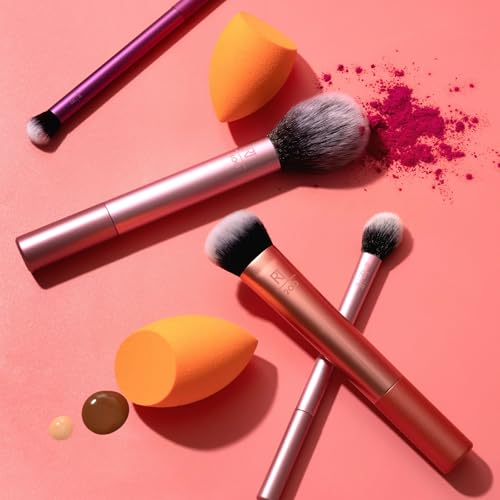 Real Techniques 6 Piece Everyday Essentials Makeup Brush Set, 4 Brushes & 2 Makeup Sponges, For Foundation, Blush, Contour, Eyeshadow, & Powder, Travel Gift Set, Stocking Stuffer, Cruelty-Free