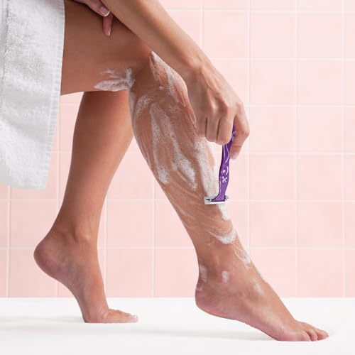 BIC Soleil Simply Smooth Women's Disposable Razors, 3 Blades With Moisture Strip For a Silky Smooth Shave, 8 Piece Razor Set