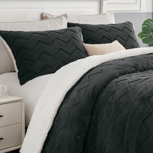 BEDELITE Fluffy Twin Comforter Set - Super Soft Sherpa Black Comforter for Twin Size Bed, Luxury Warm Bedding Set for Winter, Fuzzy Bed Set 2 piece (1 Comforter, 1 Pillowcase)