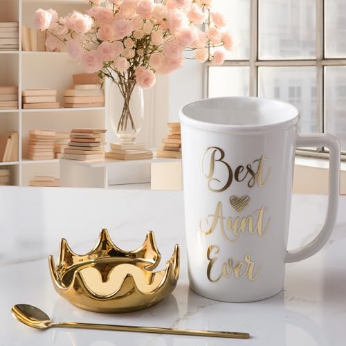 PeraBella Best Aunt Ever Coffee Mug, 19 oz, Ceramic, White and Gold, with Queen's Crown Lid and Long Brass Spoon