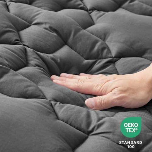 CozyLux Twin Mattress Pad Deep Pocket Up to 21" Non Slip Cotton Cooling Mattress Topper Breathable and Soft Quilted Fitted Mattress Cover Thick Pillowtop 450GSM Bed Mattress Pad (39x75) Inches White