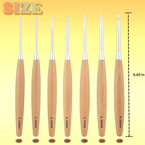 Yarniss Beech Wood Crochet Hooks Set with Case,Ergonomic Handle Crochet Hooks Set 3.0mm~6.0mm
