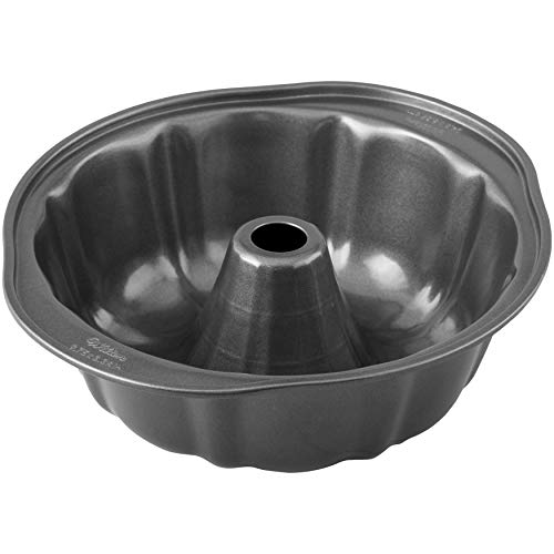Wilton Perfect Results Premium Non-Stick 9-Inch Fluted Tube Cake Pan, Set of 2