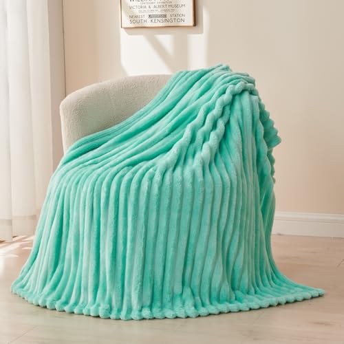 NEWCOSPLAY Super Soft Queen Blanket Navy Premium Silky Flannel Fleece 3D Ribbed Jacquard Lightweight Bed Blanket All Season Use (Navy Ribbed, Queen(90"x90"))