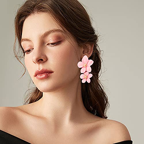 Seakuur Boho Flower Stud Earrings for Women Flower Shaped Daisy Earrings with Gold Bud (Gold)