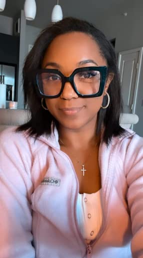 FEISEDY Oversized Square Anti Blue Light Glasses Block Eye Strain Glare Pearl Inlay Arm Cat Eye Fashion Glasses B2639