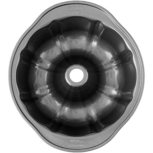 Wilton Perfect Results Premium Non-Stick 9-Inch Fluted Tube Cake Pan, Set of 2