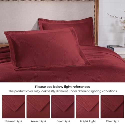 Superior Cotton 2-Piece Bedspread Set, Home Bed Decor, Warm Bedding, 1 Oversized Bedspread, 1 Pillow Sham, Medium Weight Blanket, Medallion Scroll, Matelasse Woven, Victory Collection, Twin, Garnet