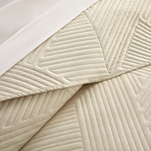Chic Home Sianna 3 Piece Queen Size Quilt Set - Contemporary Geometric Diagonal Stripe Bedspread Coverlet with 2 Pillow Shams, Beige