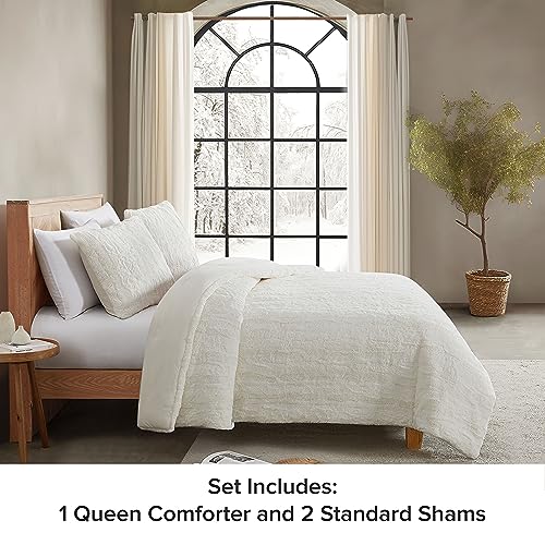 UGG 13711 Alondra Full-Queen 3-Piece Comforter Set Soft Cozy Bedding Faux Fur Comforter and Two Pillow Shams Luxury Blanket Set for Bedroom Accents, Full/Queen, Snow