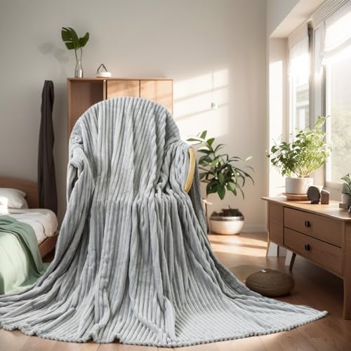 Fleece Cow Print Blanket for All Season - Premium Lightweight Anti-Static Pink and Ivory Twin/Twin XL Size Extra Long Blankets,Bedroom Decor 66" x 90"(Pink Cow)