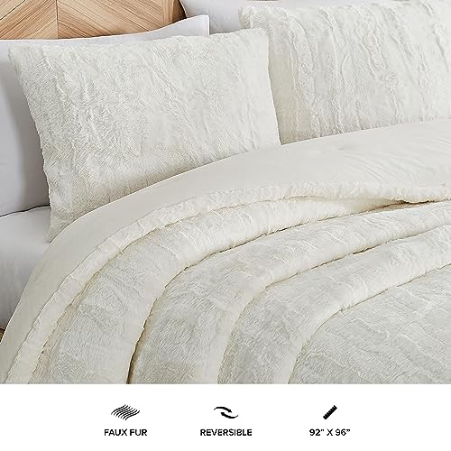 UGG 13711 Alondra Full-Queen 3-Piece Comforter Set Soft Cozy Bedding Faux Fur Comforter and Two Pillow Shams Luxury Blanket Set for Bedroom Accents, Full/Queen, Snow