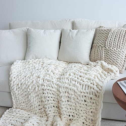 Maetoow Chenille Chunky Knit Blanket Throw （30×40 Inch）, Handmade Warm & Cozy Blanket Couch, Bed, Home Decor, Soft Breathable Fleece Banket, Christmas Thick and Giant Yarn Throws, Cream