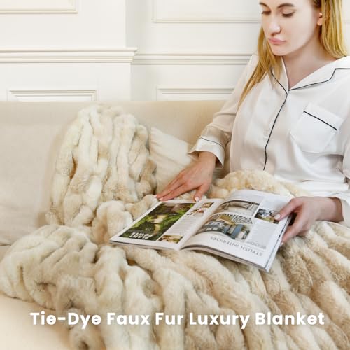 blunique Faux Fur Blanket Extra Soft, Luxury Dual-Sided Faux Fur Throw Blanket, Flannel and Faux Fur Blend, Luxury Furry Throw Blanket for Couch,50x60 Inches