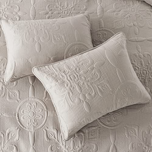 B2EVER Grey King Size Quilt Bedding Set with Pillow Sham, Ultra Soft Bedspread Coverlet, Lightweight Quilted Blanket Thin Comforter Bed Cover for All Season, 3 Piece, 104x90 inches