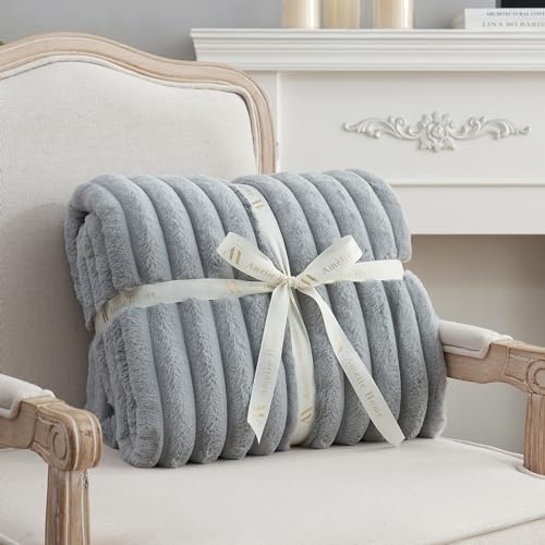 Amélie Home Faux Fur Throw Blanket for Couch, Rabbit Fur Warm Luxurious Soft Striped Cozy Fluffy Plush Gift Blankets for Family Sofa Chair Bed Living Room,Light Grey,60 x 80 inch