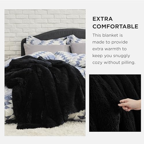 Bedsure Soft Dusty Pink Blankets Queen Size for Bed, Fluffy Fuzzy Blankets for Full Queen Bed, Cozy Plush Sherpa Fleece Faux Fur Blanket for Winter, Thick Warm Blanket Gifts for Women, Men, 90x90