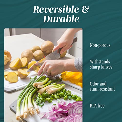 HOMWE Plastic Cutting Boards for Kitchen - 3 Piece Chopping Board Set w/Easy Grip Handles