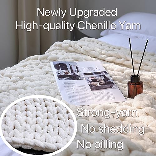 Maetoow Chenille Chunky Knit Blanket Throw （30×40 Inch）, Handmade Warm & Cozy Blanket Couch, Bed, Home Decor, Soft Breathable Fleece Banket, Christmas Thick and Giant Yarn Throws, Cream