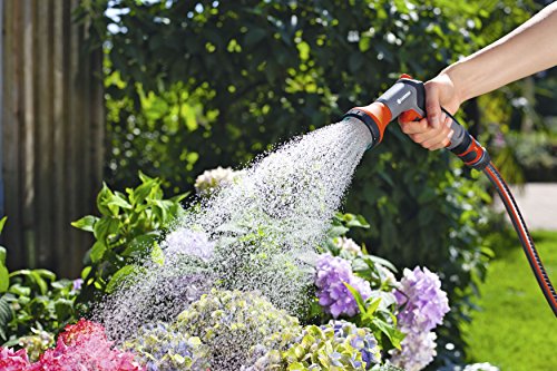 Gardena Classic Irrigation sprinkler garden sprinkler for watering potted plants and flower beds, frost-resistant, one-hand operation, packed (18311-20)