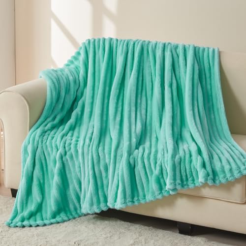 NEWCOSPLAY Super Soft Queen Blanket Navy Premium Silky Flannel Fleece 3D Ribbed Jacquard Lightweight Bed Blanket All Season Use (Navy Ribbed, Queen(90"x90"))