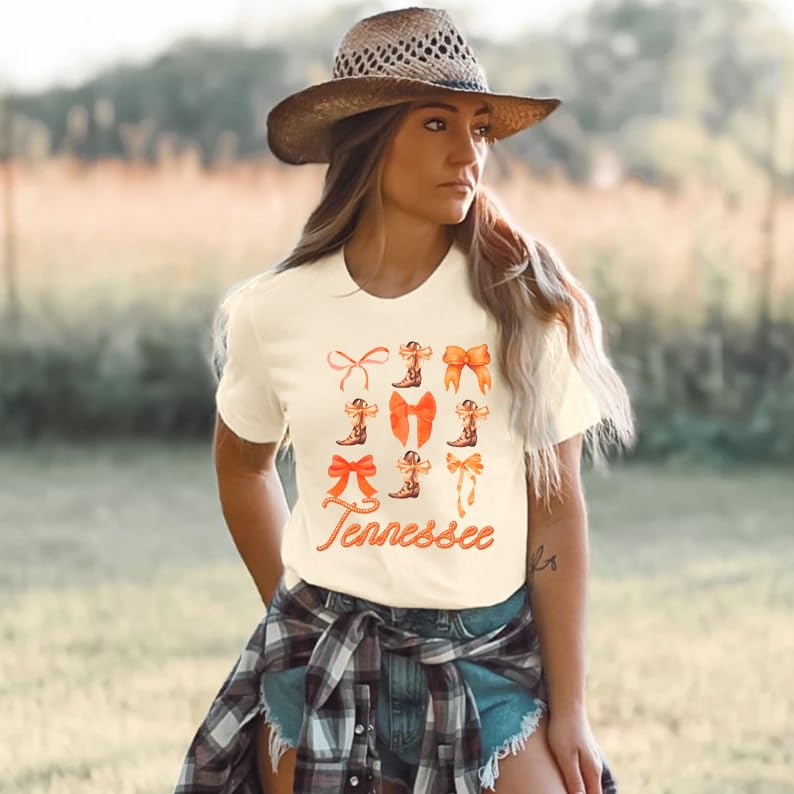 Cowgirl Shirt Women Oversized Western Country Music Shirts Rodeo Graphic Tees Tops Casual Vacation Crew Neck Pullover Apricot