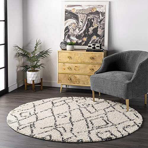 nuLOOM Nieves Moroccan Diamond Tassel Area Rug, 8' Round, Off-white