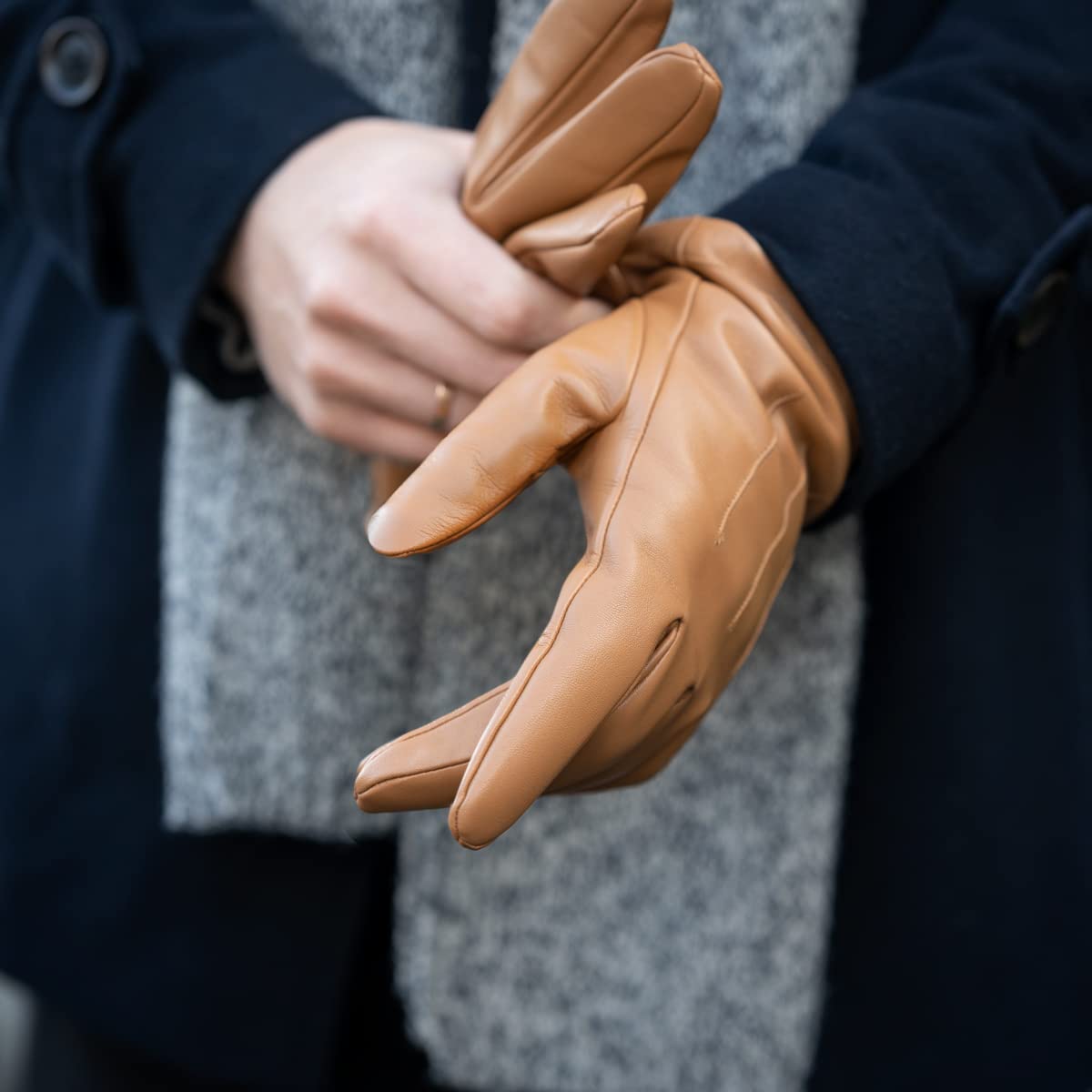 Downholme Touchscreen Leather Cashmere Lined Gloves for Men (Tan, M)