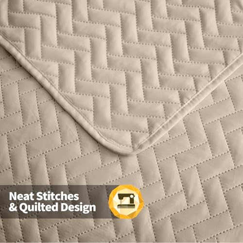 Maple&Stone Quilt Set King Size, Mineral Blue Lightweight Bedspread Ultrasonic Chevron Pattern Light Coverlet for All Season Comforter Bedding Decor - 3 Piece King Bed Cover Sets